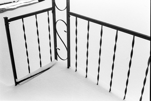 Portch railing in snow zilla